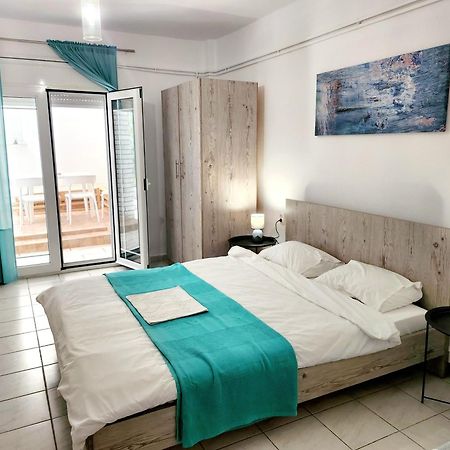 La Familia Apartments Olympiakí Aktí Kültér fotó