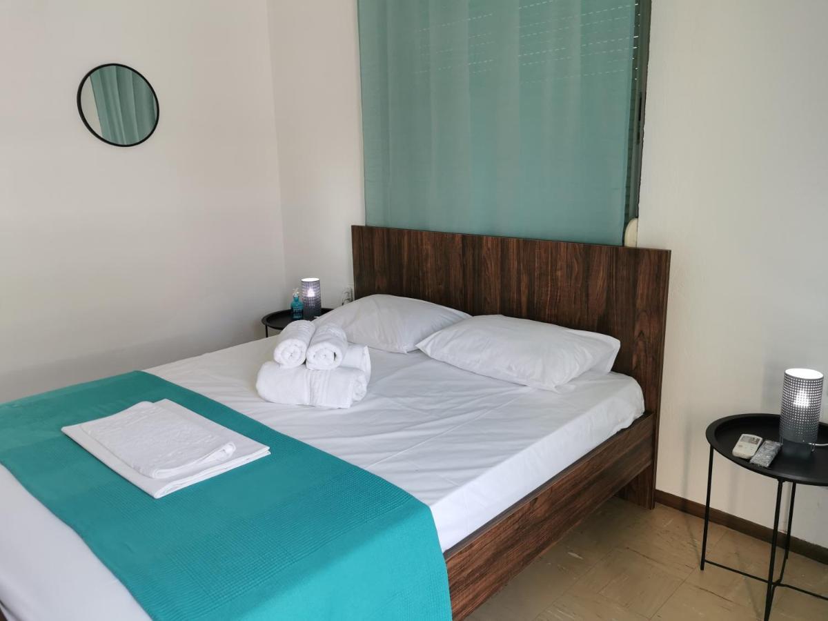 La Familia Apartments Olympiakí Aktí Kültér fotó