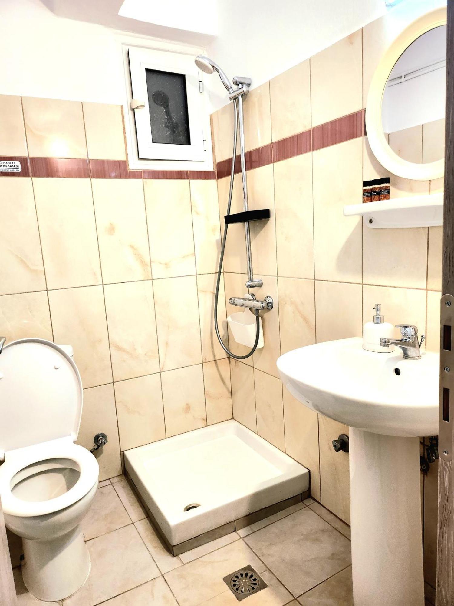 La Familia Apartments Olympiakí Aktí Kültér fotó